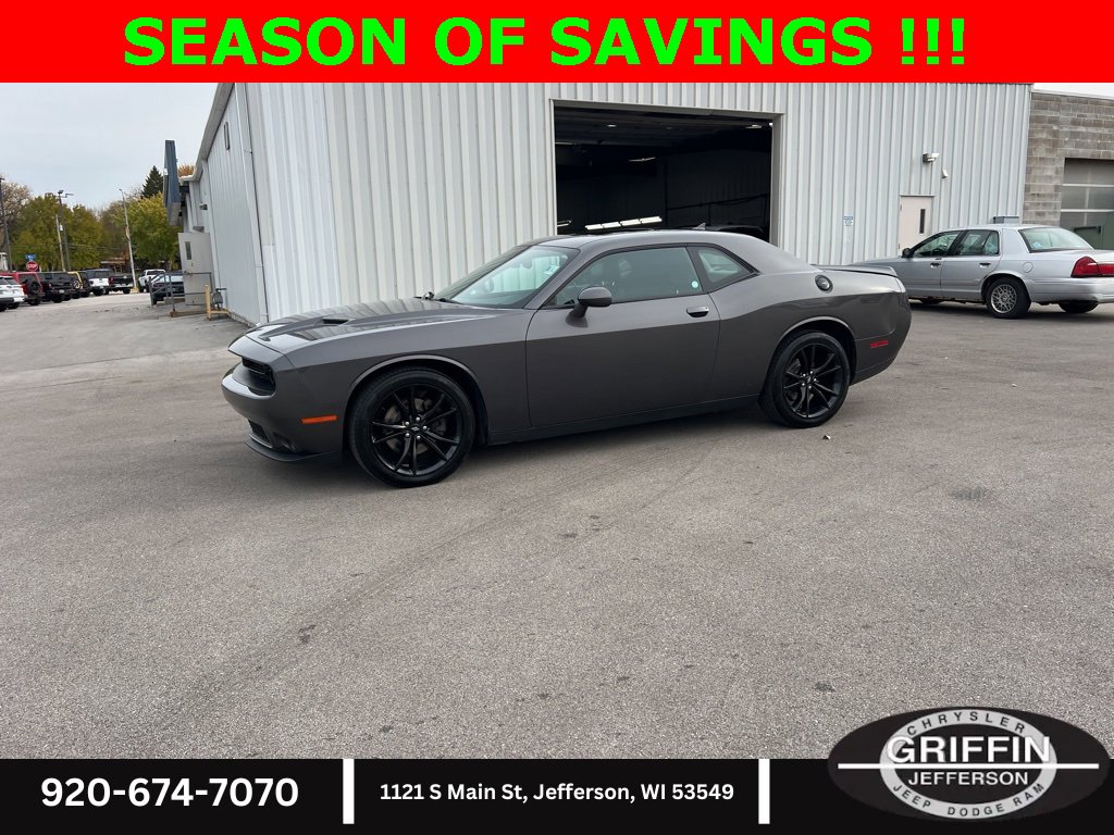 Used 2018 Dodge Challenger SXT Plus image 1