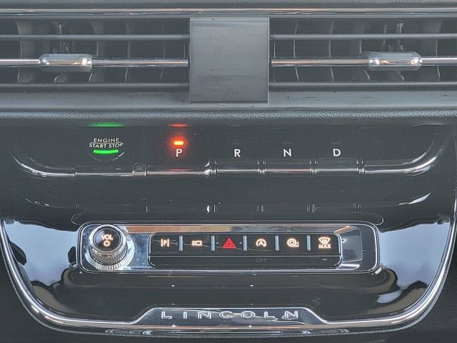 Certified 2024 Lincoln Corsair AWD image 29