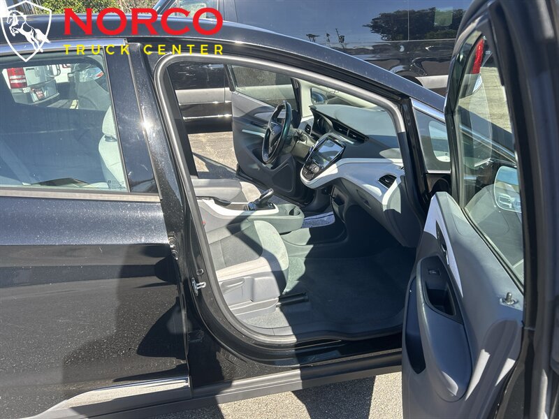 Used 2020 Chevrolet Bolt LT FWD image 13