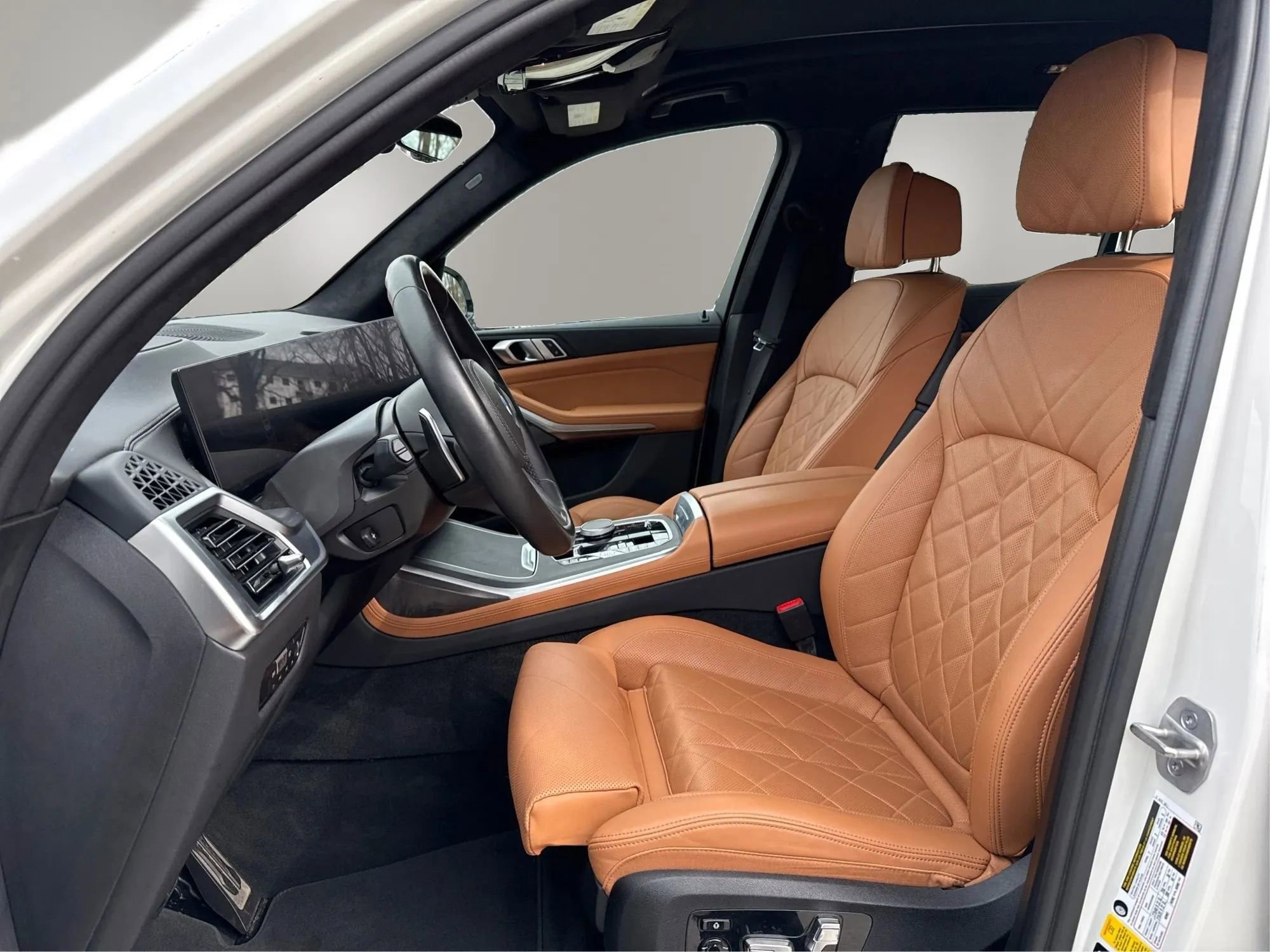 Used 2023 BMW X7 xDrive40i w/ M Sport Package image 9