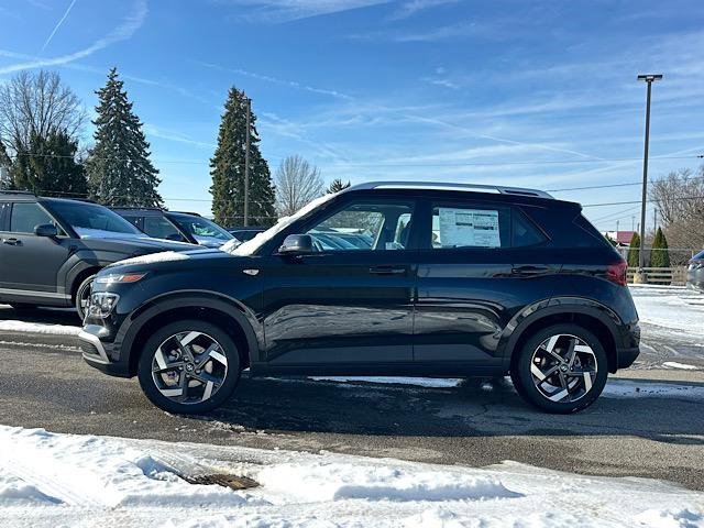 New 2026 Hyundai Venue SEL image 2