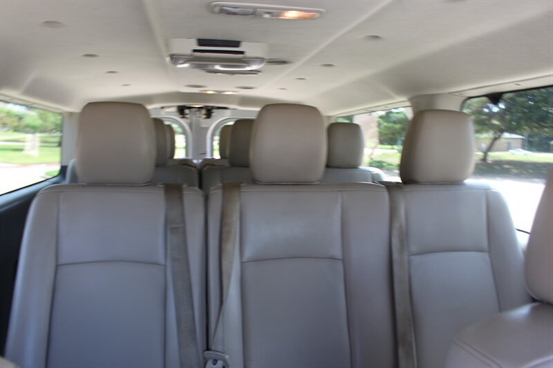 Used 2014 Nissan NV 3500 SL w/ Technology Package RWD image 14