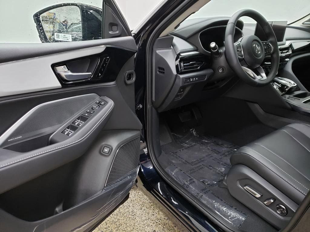 Certified 2026 Acura MDX w/ Technology Package AWD/4WD image 6