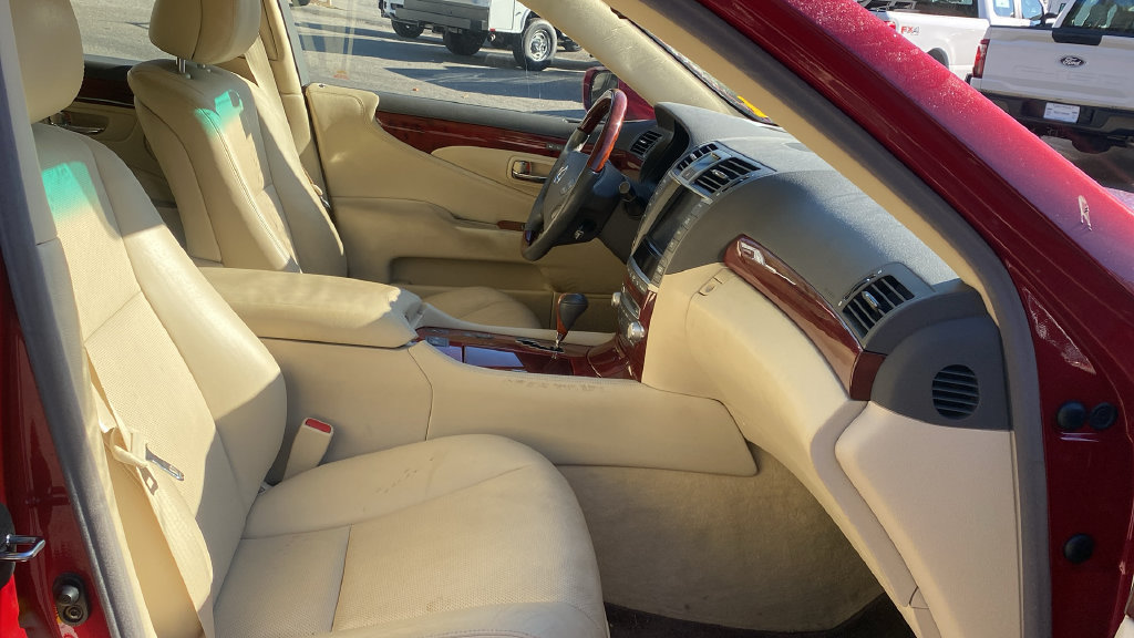 Used 2011 Lexus LS 460 AWD w/ Luxury Value Edition image 12