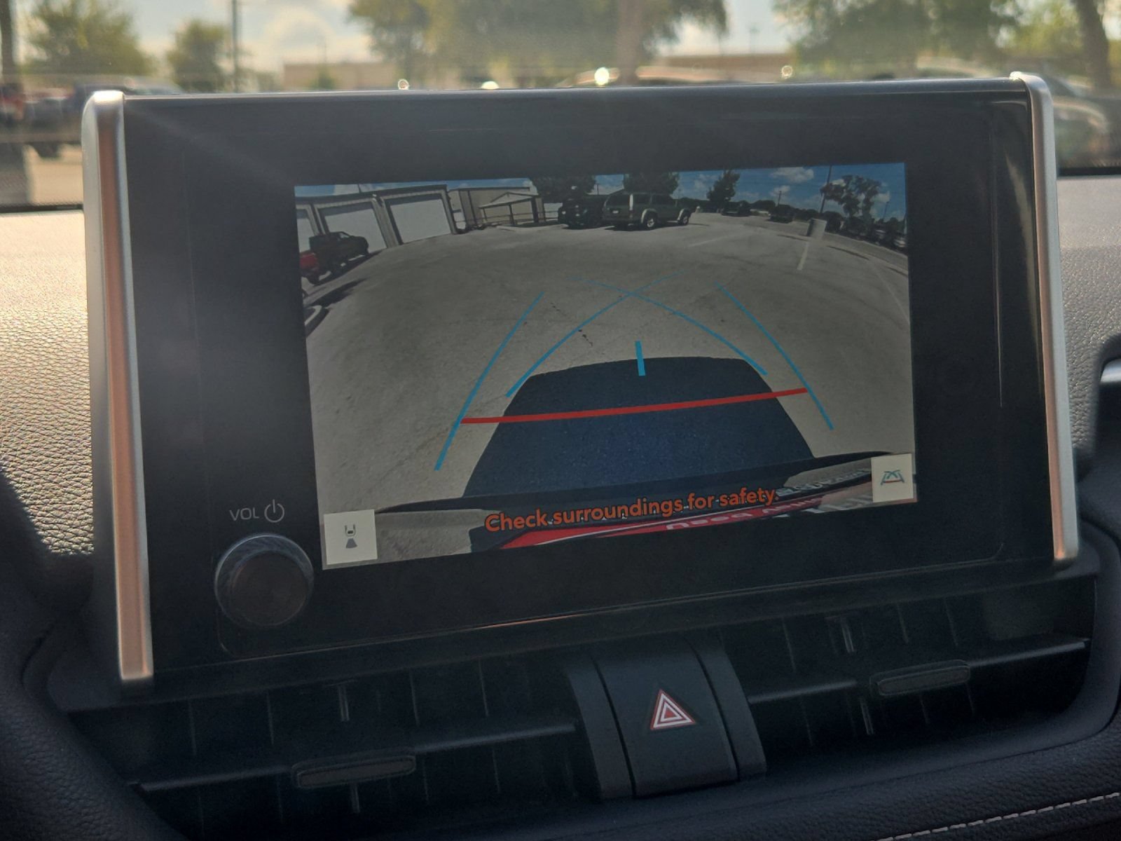 Used 2024 Toyota RAV4 XLE FWD image 17