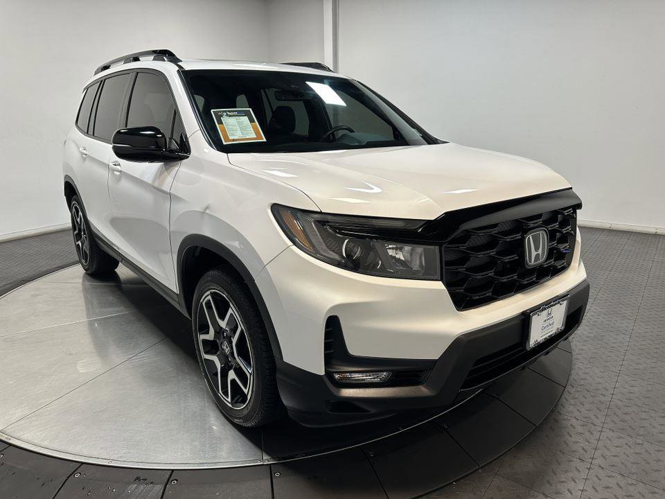 Used 2023 Honda Passport Elite image 2