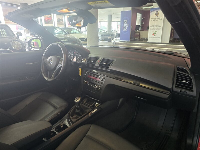 Used 2009 BMW 128i Convertible RWD image 12
