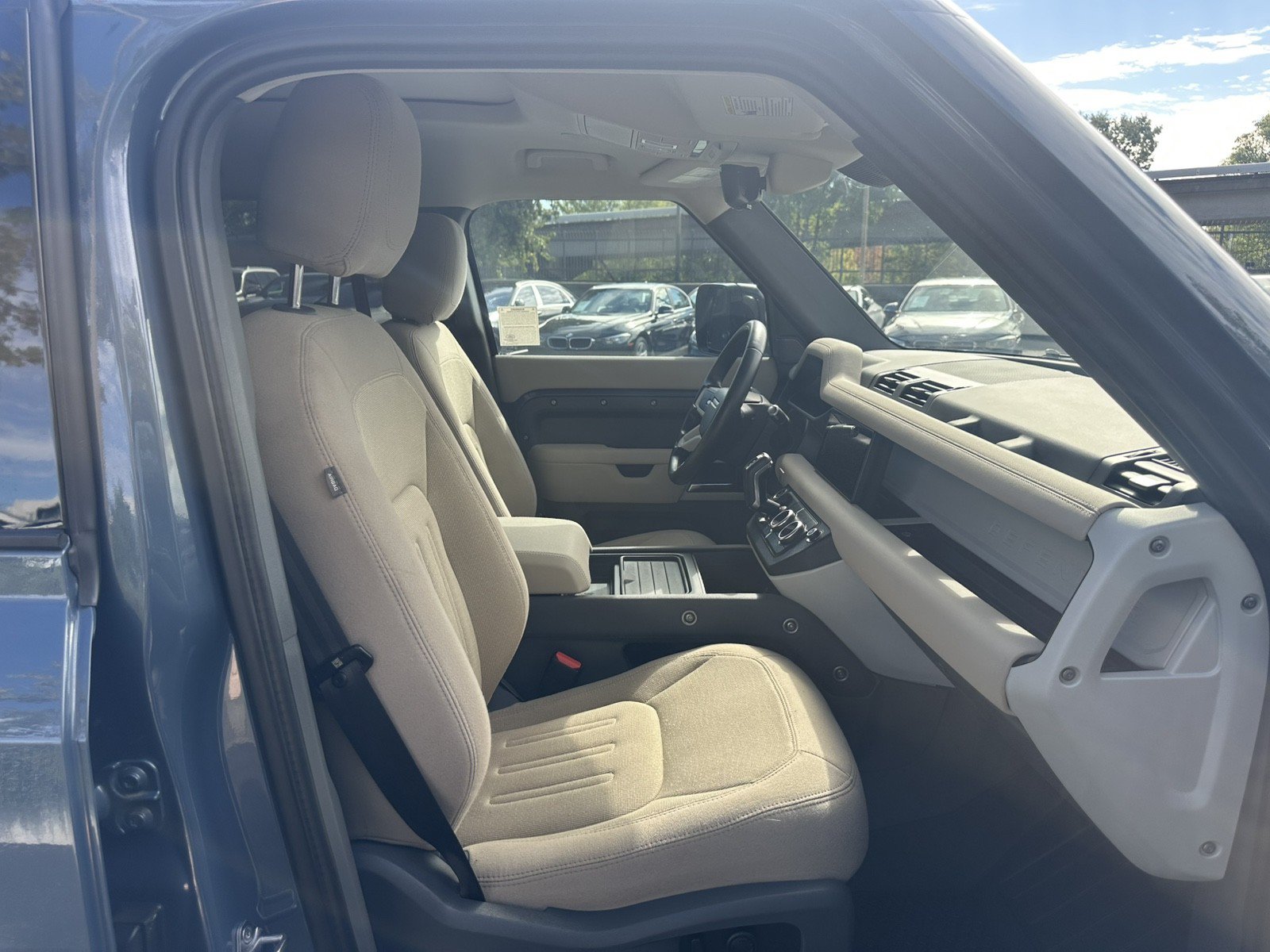 Used 2022 Land Rover Defender 110 SE AWD/4WD image 20