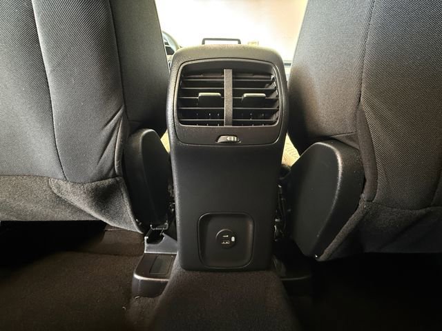 Used 2020 Ford Escape SE image 22