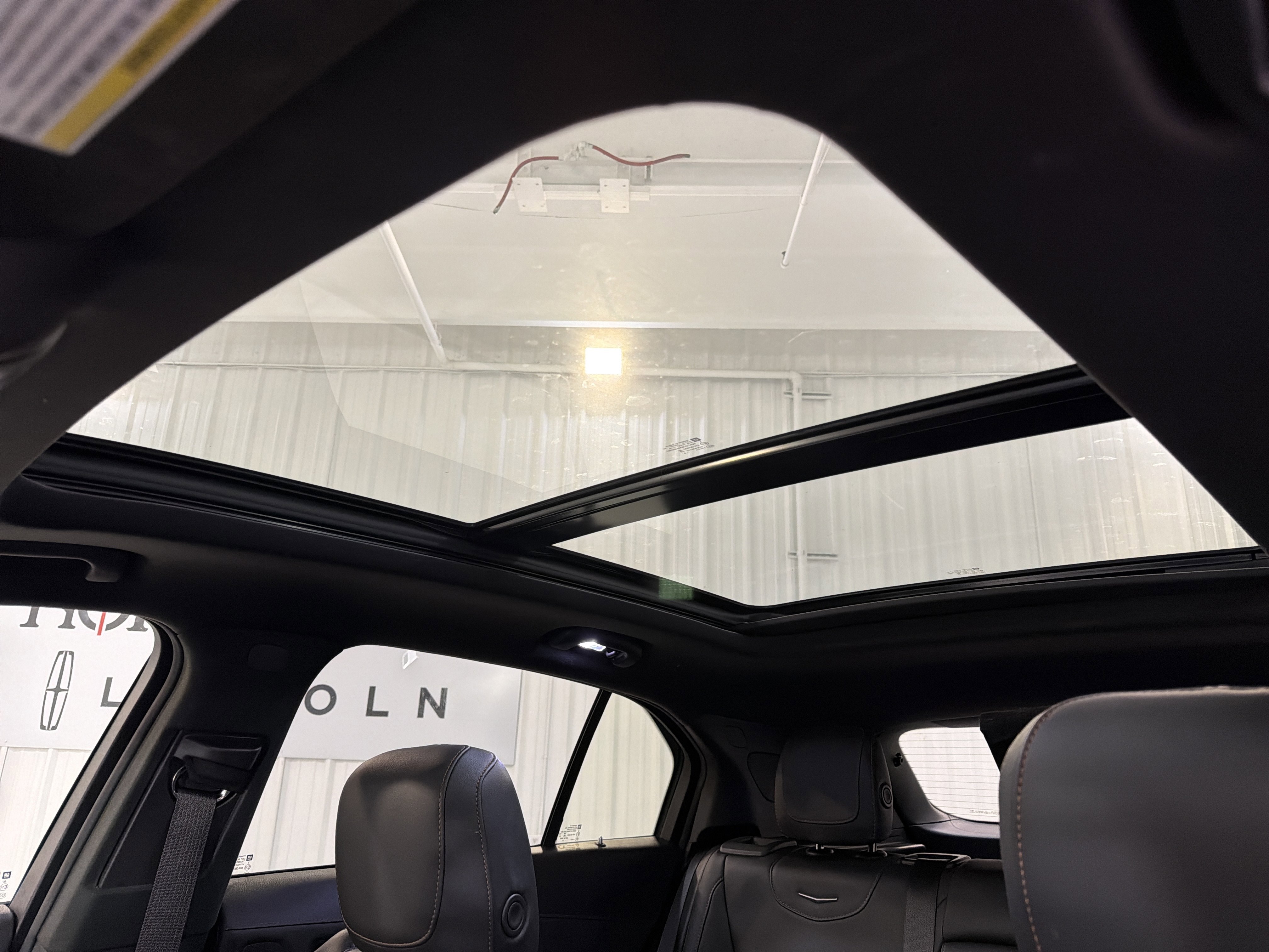 Used 2023 Cadillac XT4 Sport FWD image 15