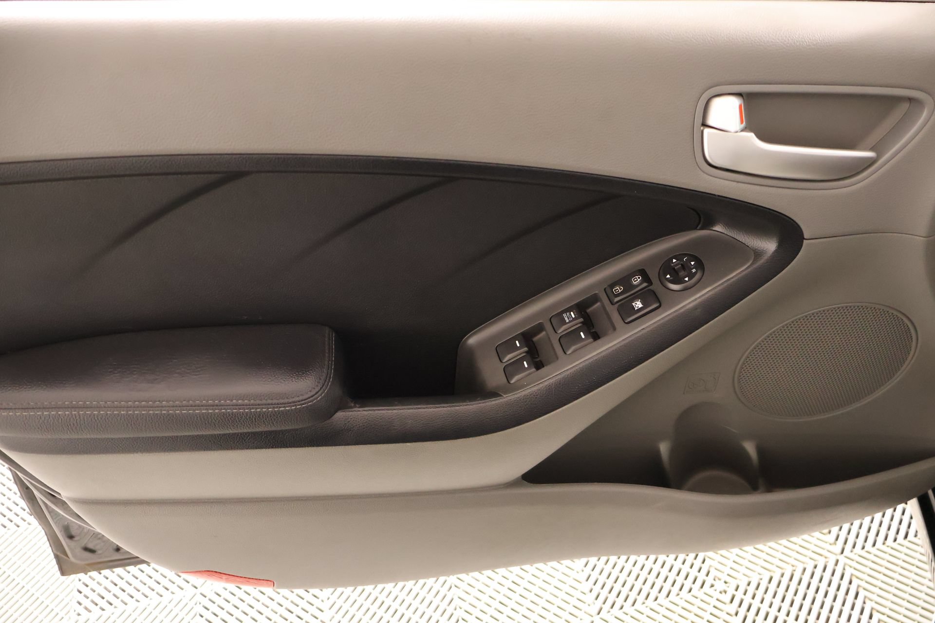 Used 2017 Kia Forte LX FWD image 13