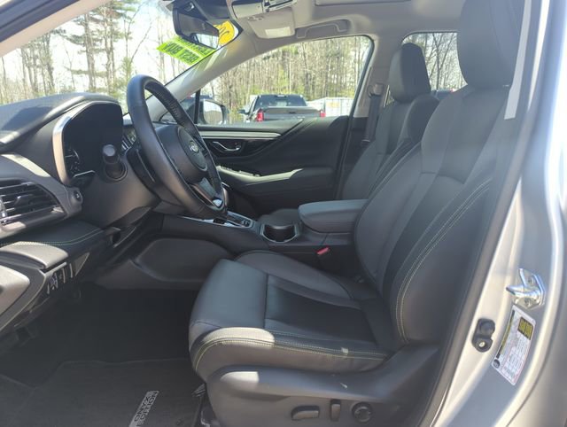 Used 2025 Subaru Outback Onyx Edition image 11