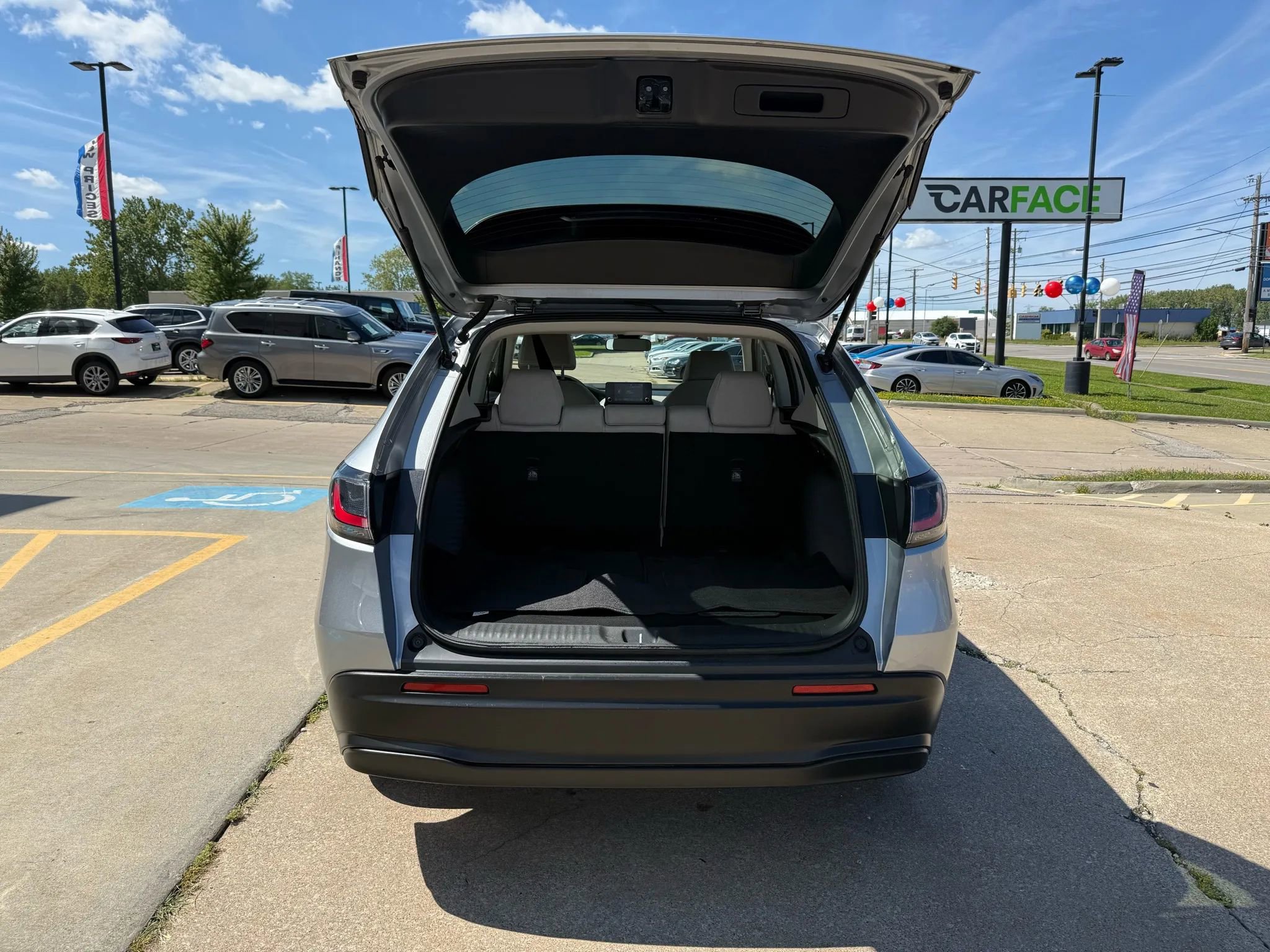 Used 2023 Honda HR-V LX image 13