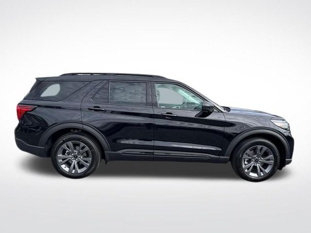 New 2026 Ford Explorer Active w/ Active Comfort Package AWD/4WD image 7