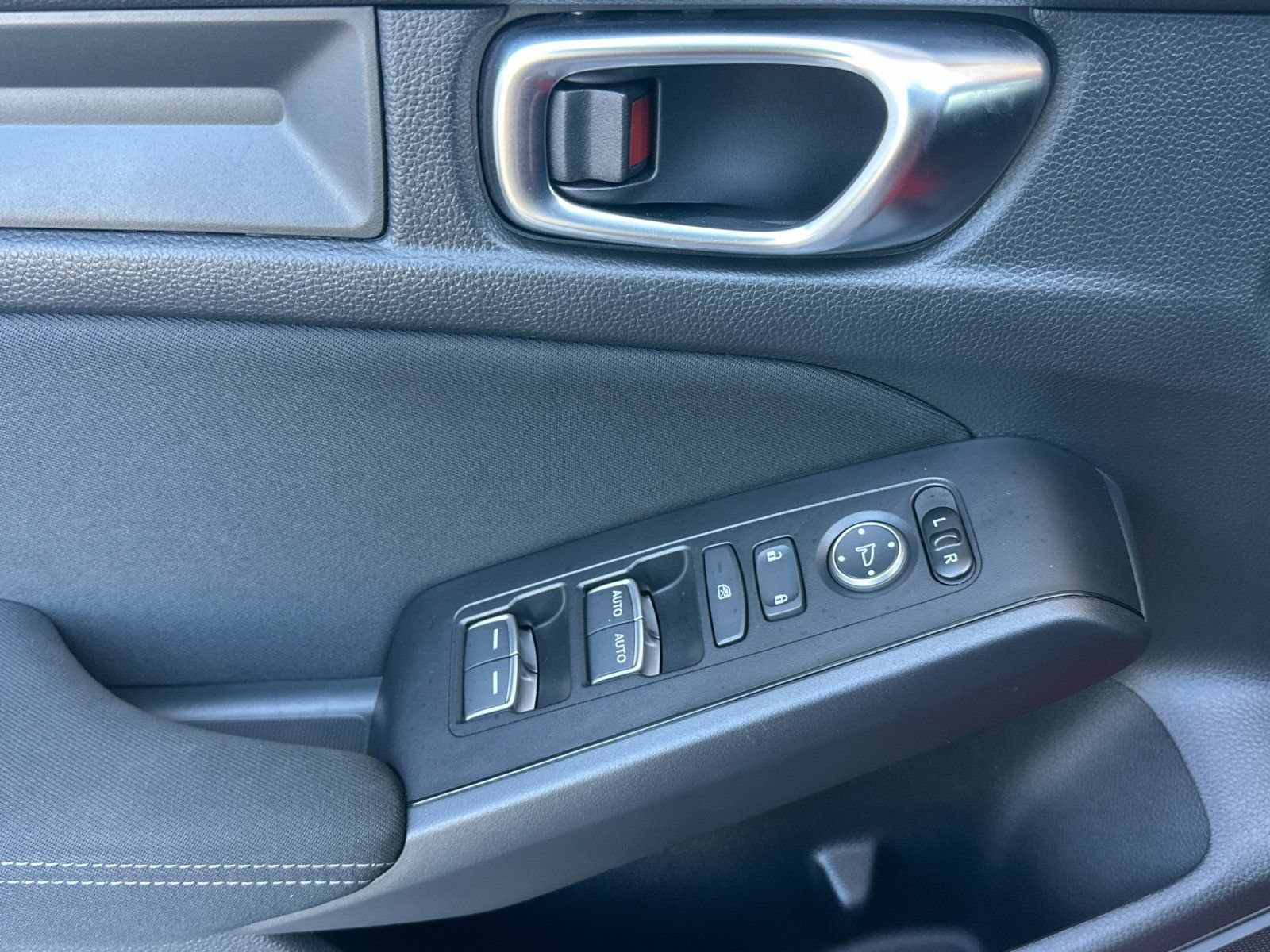 Used 2024 Honda Civic Sport image 11