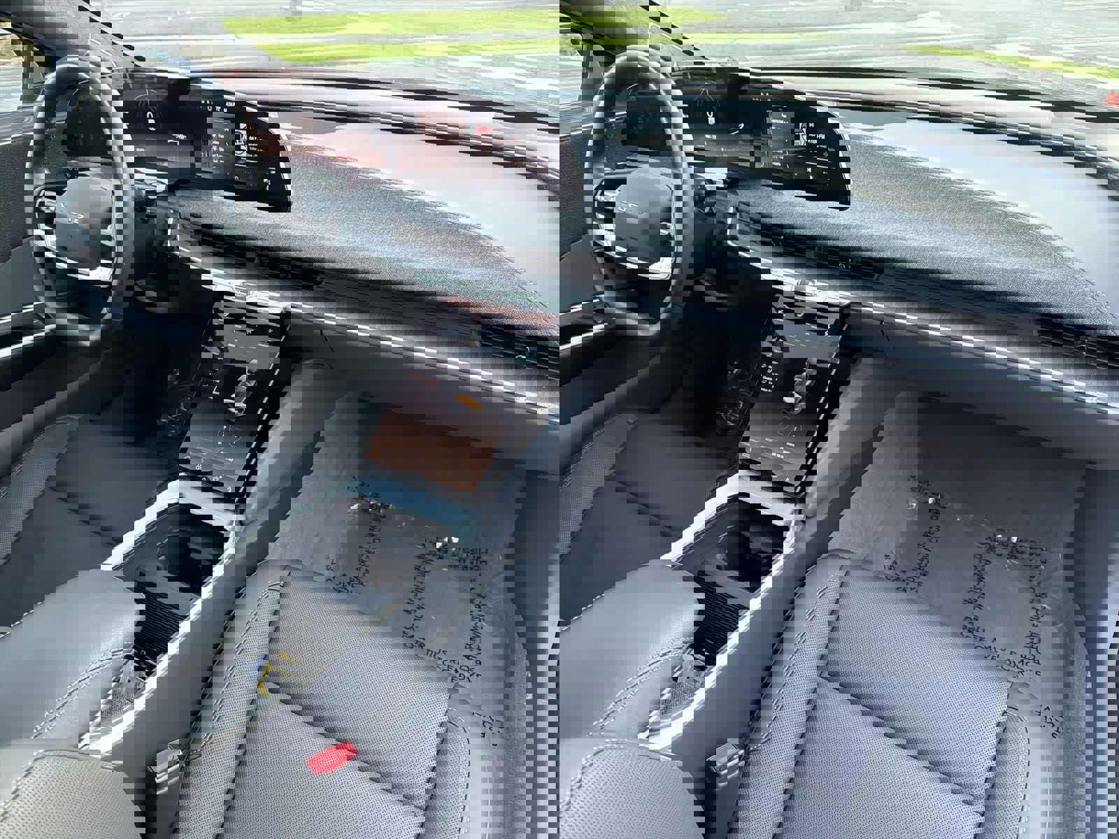 Used 2024 Lucid Air Pure image 35