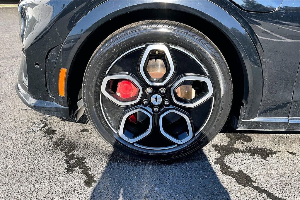 Used 2022 Ford Mustang Mach-E GT image 31