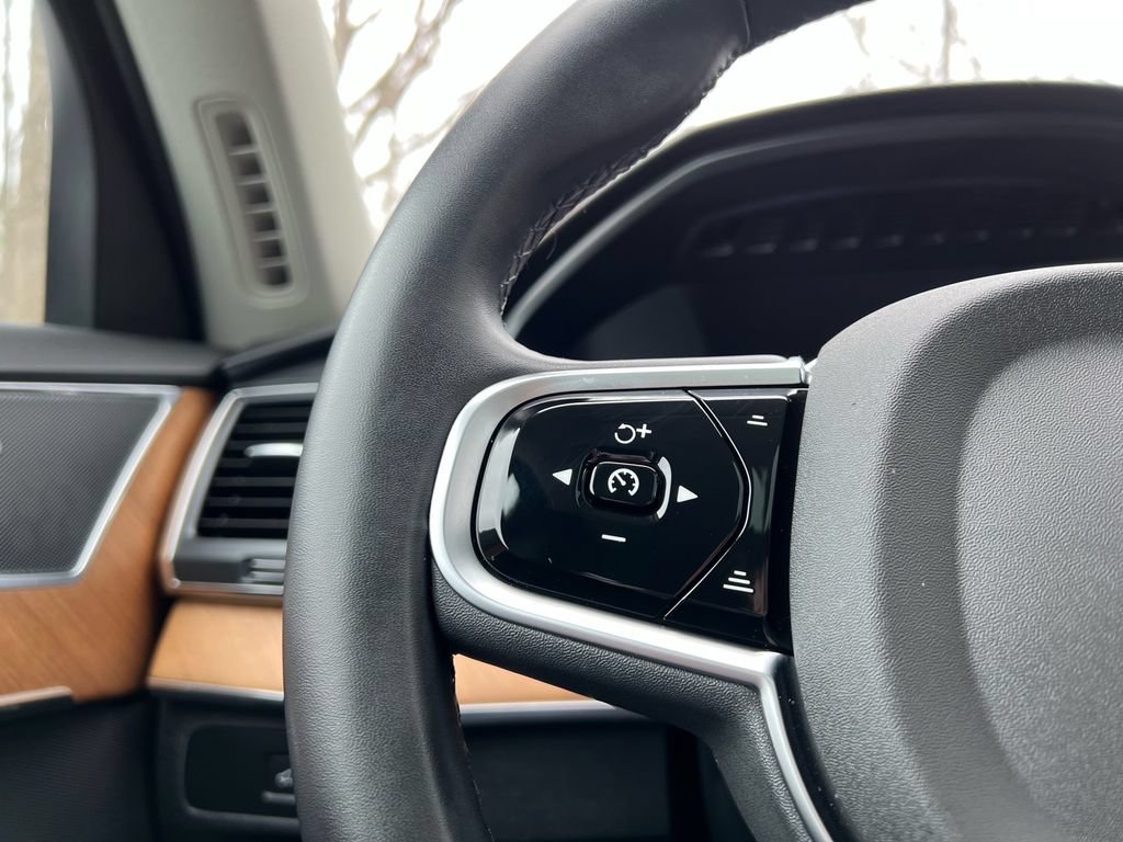 Certified 2025 Volvo XC90 T8 Core w/ Protection Package Premier AWD/4WD image 11