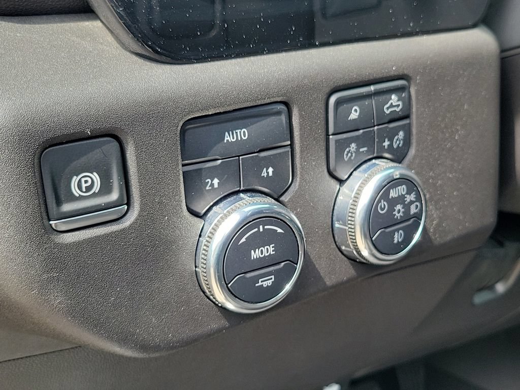 Used 2024 GMC Sierra 1500 SLT AWD/4WD image 23