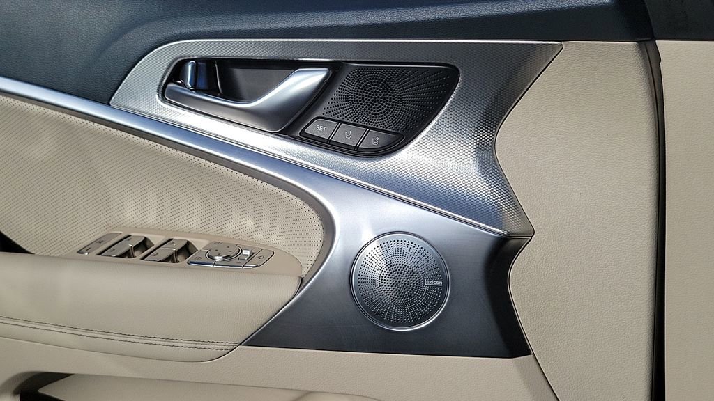 Used 2026 Genesis G70 2.5T Prestige image 31