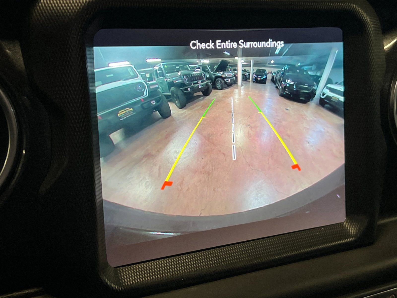 Used 2020 Jeep Wrangler Unlimited Sahara image 19