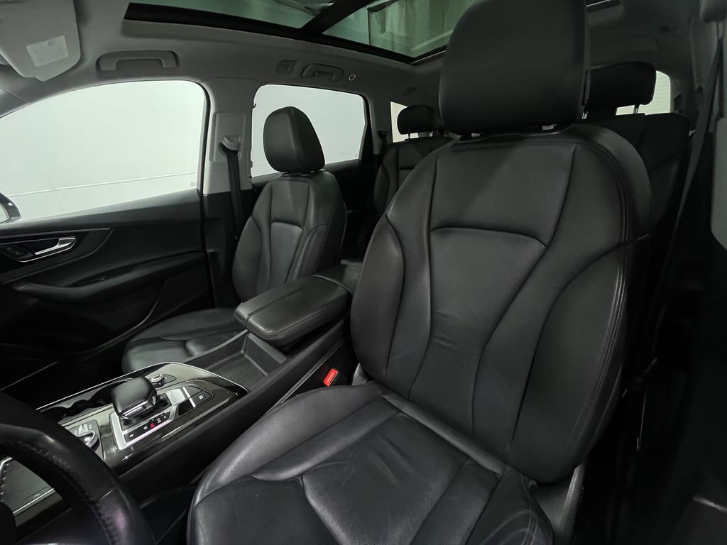 Used 2018 Audi Q7 3.0T Premium Plus w/ Premium Plus Package image 15