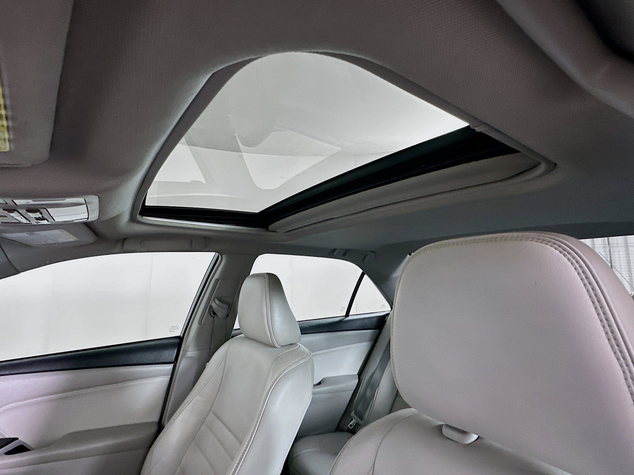 Used 2015 Toyota Camry XLE w/ Moonroof Package FWD image 27