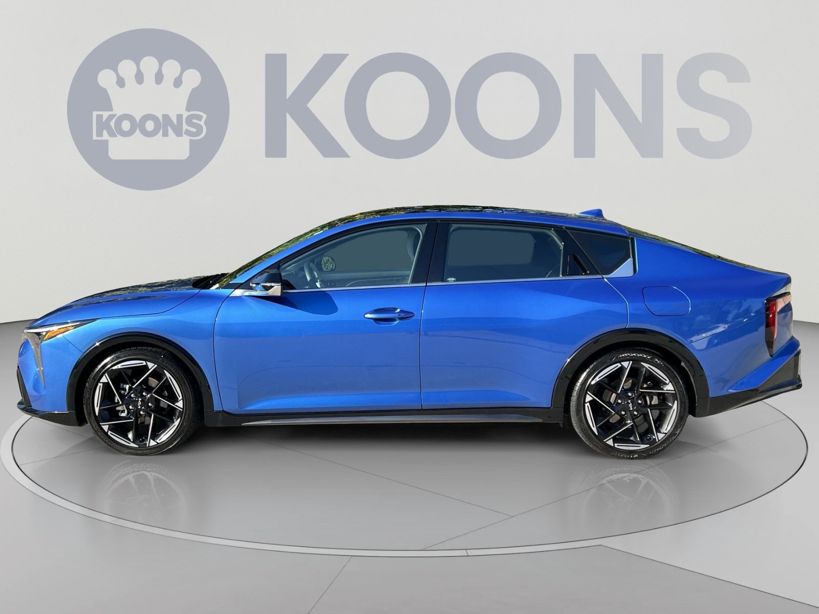 Used 2025 Kia K4 GT-Line w/ GT-Line Premium Package FWD image 2