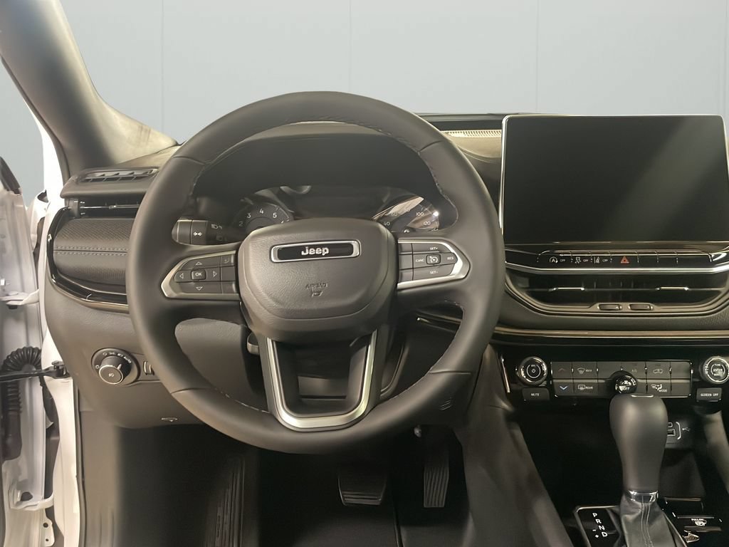 New 2026 Jeep Compass Latitude AWD/4WD image 14