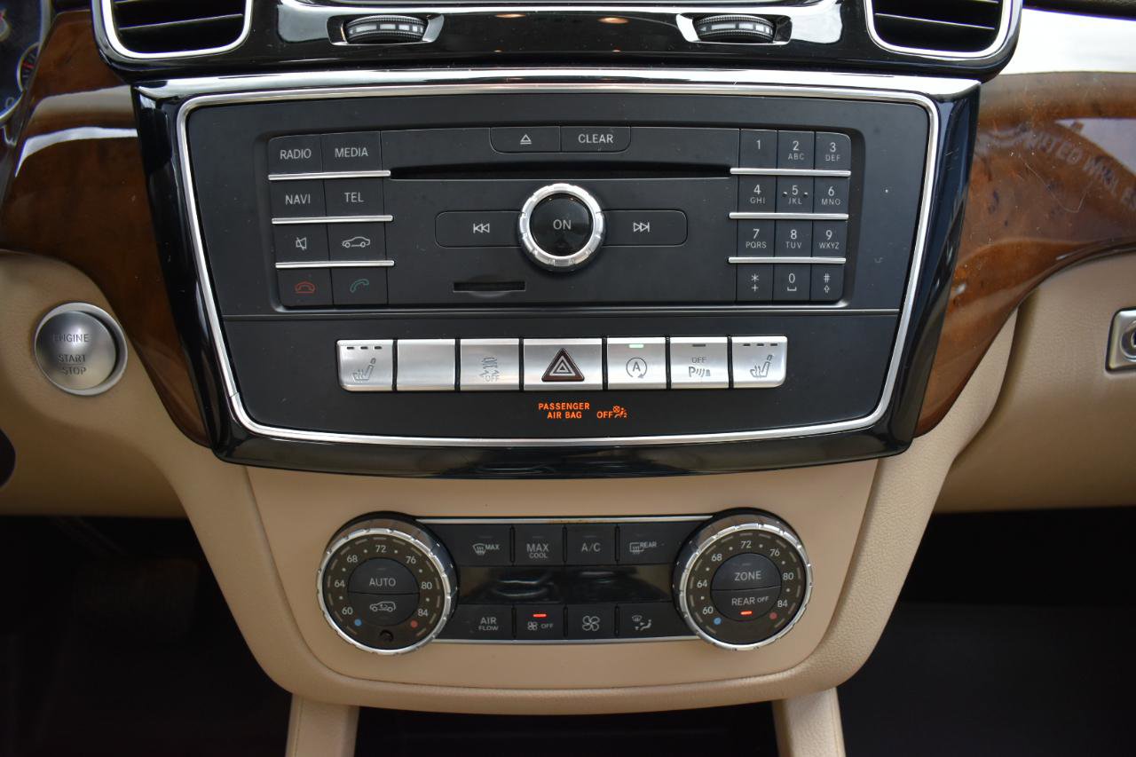 Used 2018 Mercedes-Benz GLS 450 4MATIC w/ Premium Package image 23