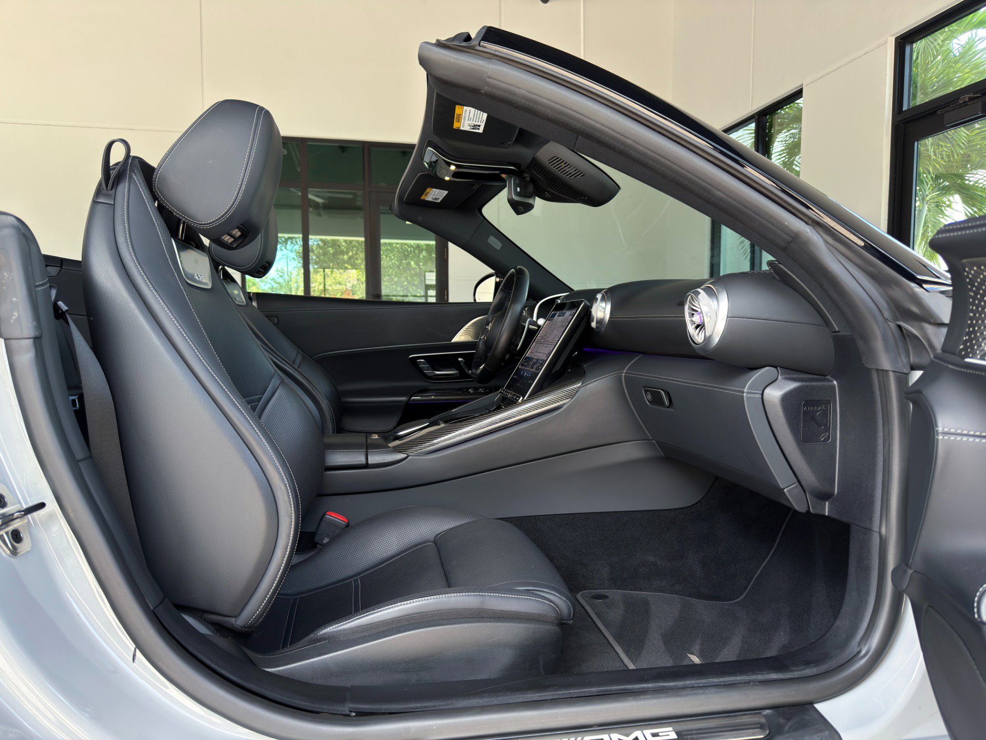 Used 2022 Mercedes-Benz SL 63 AMG 4MATIC image 29