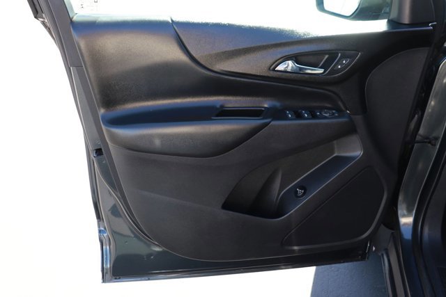 Used 2020 Chevrolet Equinox LT w/ Driver Convenience Package image 10