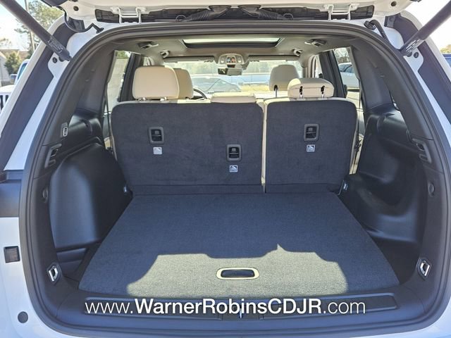 New 2025 Jeep Grand Cherokee Limited w/ Luxury Tech Group II image 12