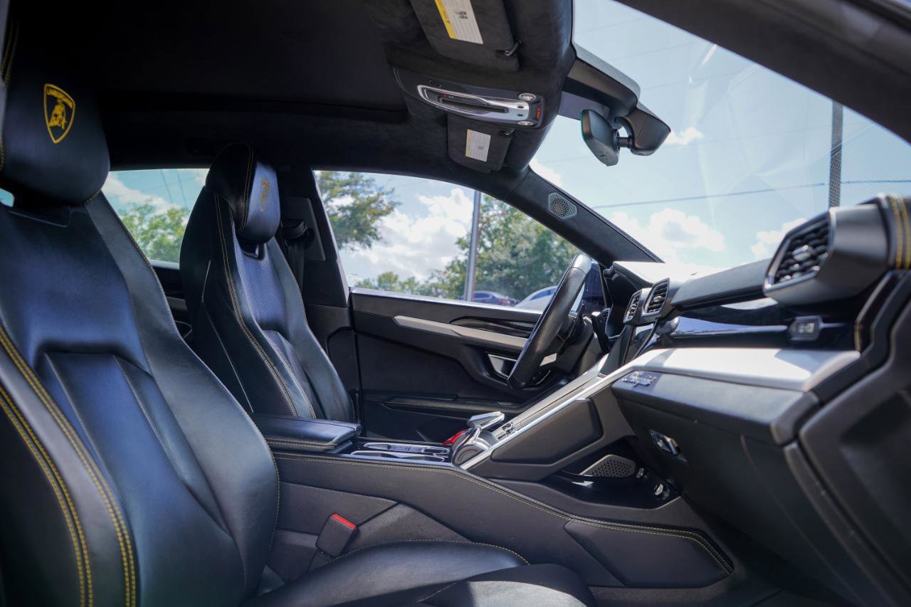Used 2019 Lamborghini Urus image 10