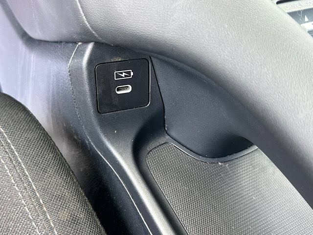 Used 2025 Honda HR-V LX image 24