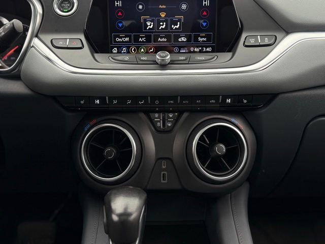 Used 2020 Chevrolet Blazer LT w/ Sound & Technology Package FWD image 29