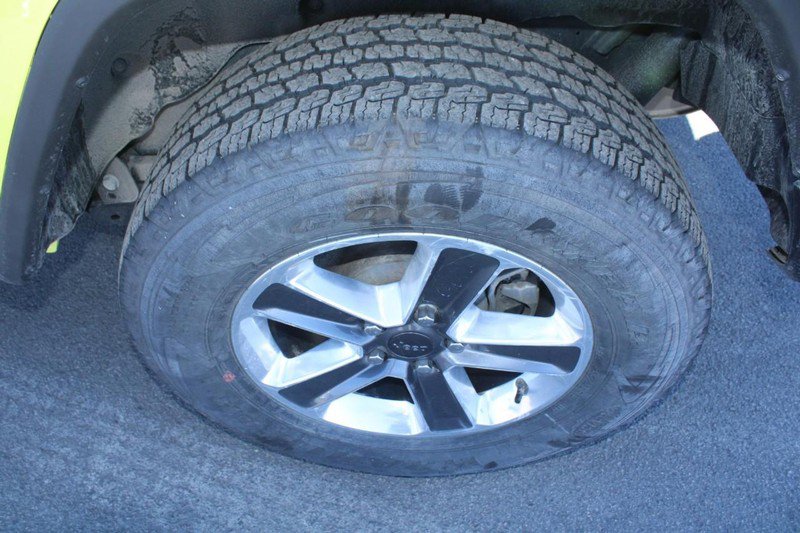 Used 2023 Jeep Wrangler Unlimited Sahara w/ Cold Weather Group image 7