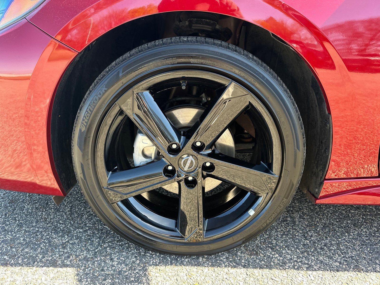 Certified 2024 Nissan Sentra SR FWD image 9