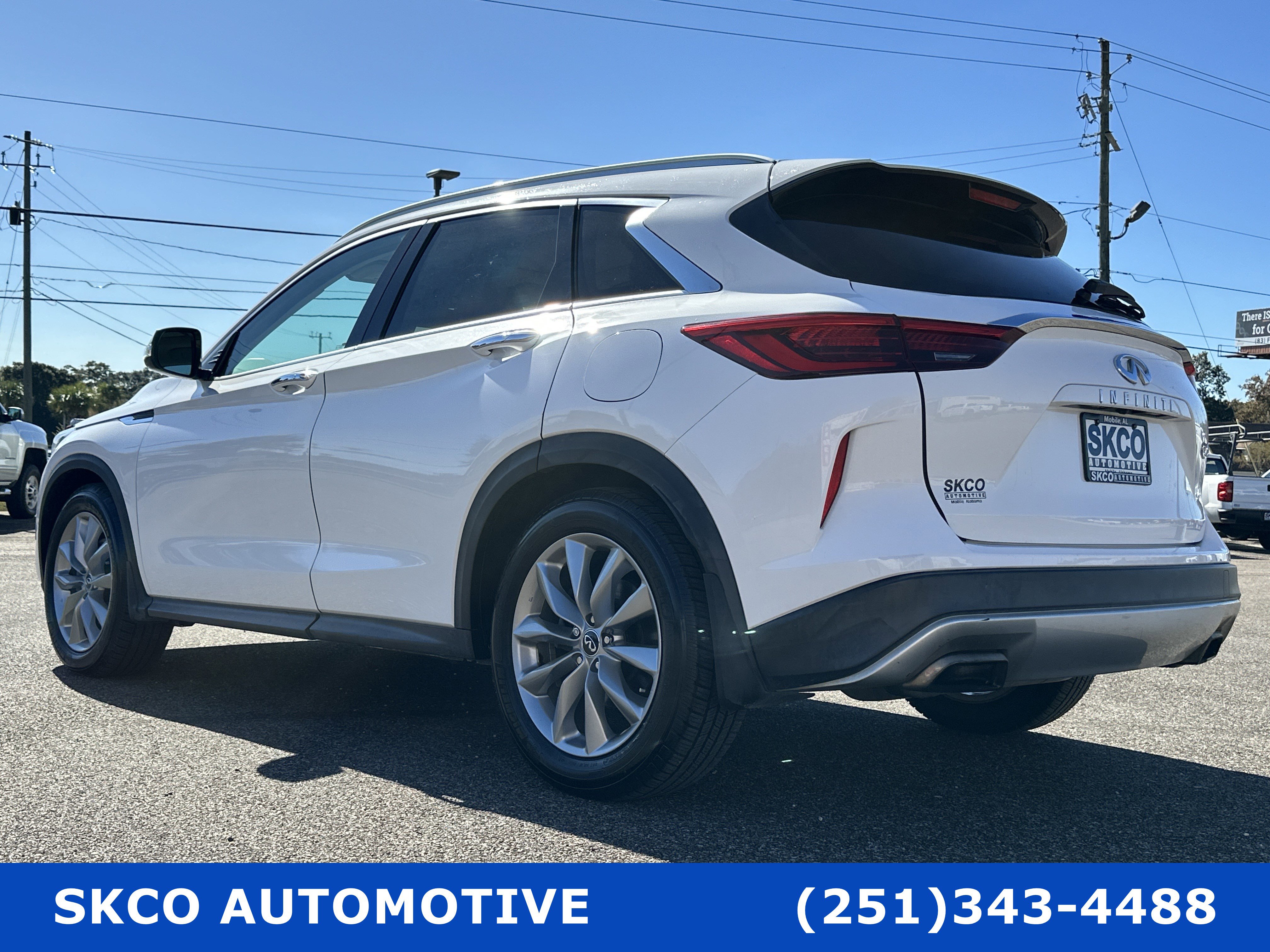 Used 2019 INFINITI QX50 Luxe w/ Navigation Package image 3