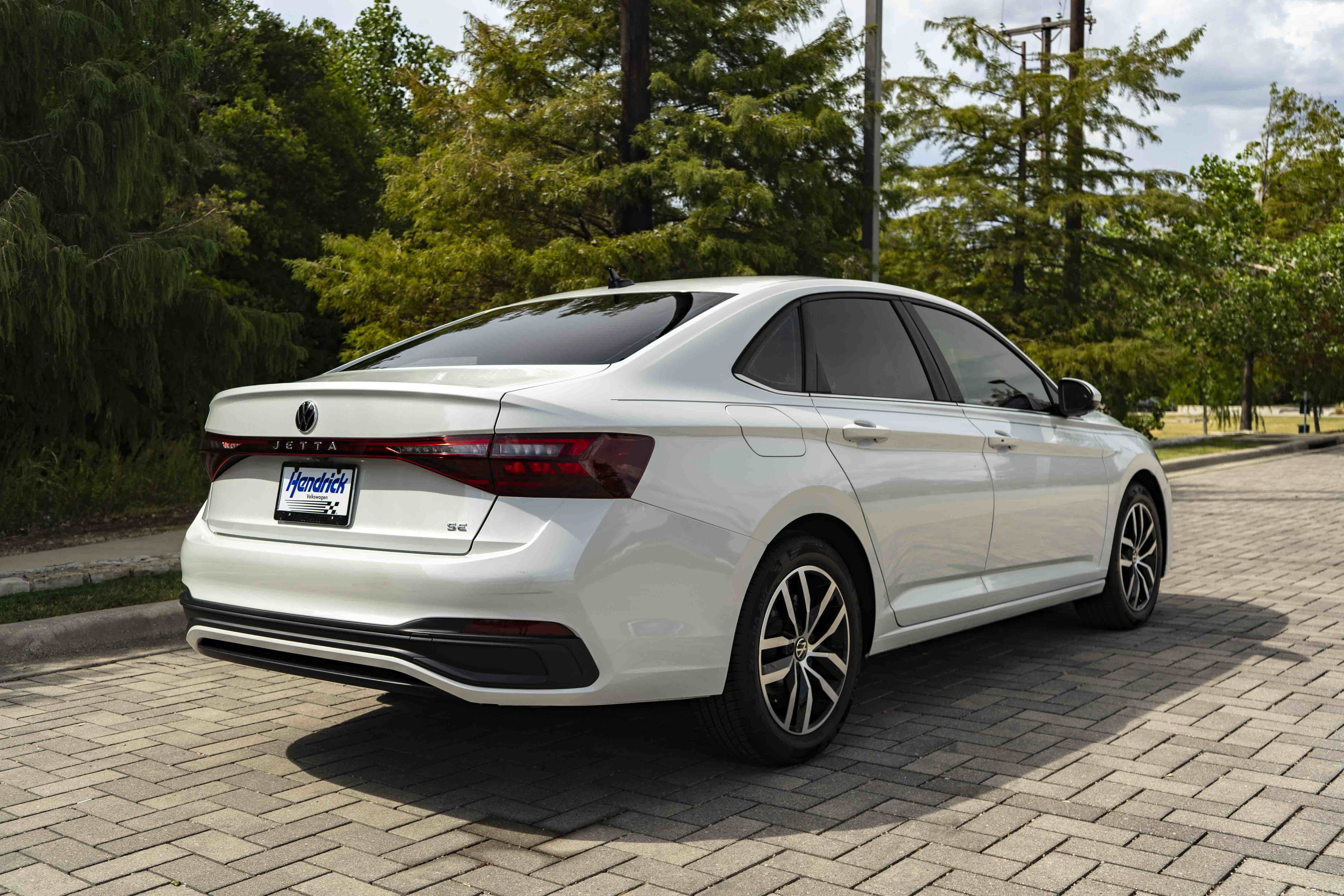 Certified 2026 Volkswagen Jetta SE FWD image 8
