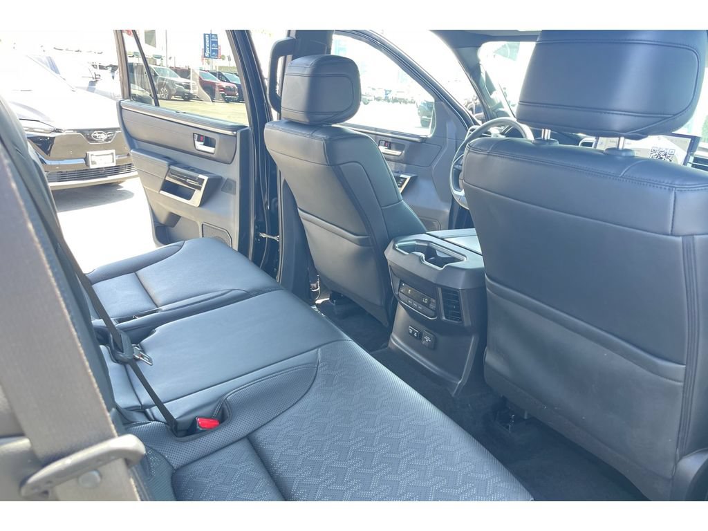 Used 2025 Toyota Sequoia Limited w/ Tow Technology Package AWD/4WD image 18