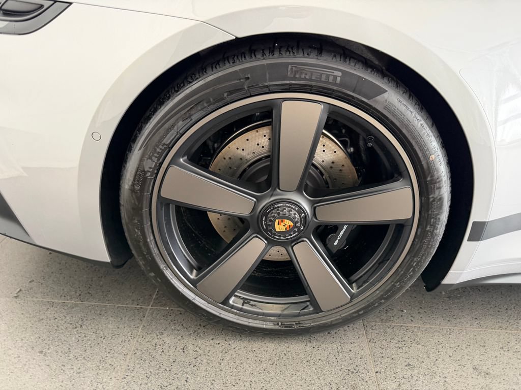 New 2026 Porsche 911 GTS RWD image 11