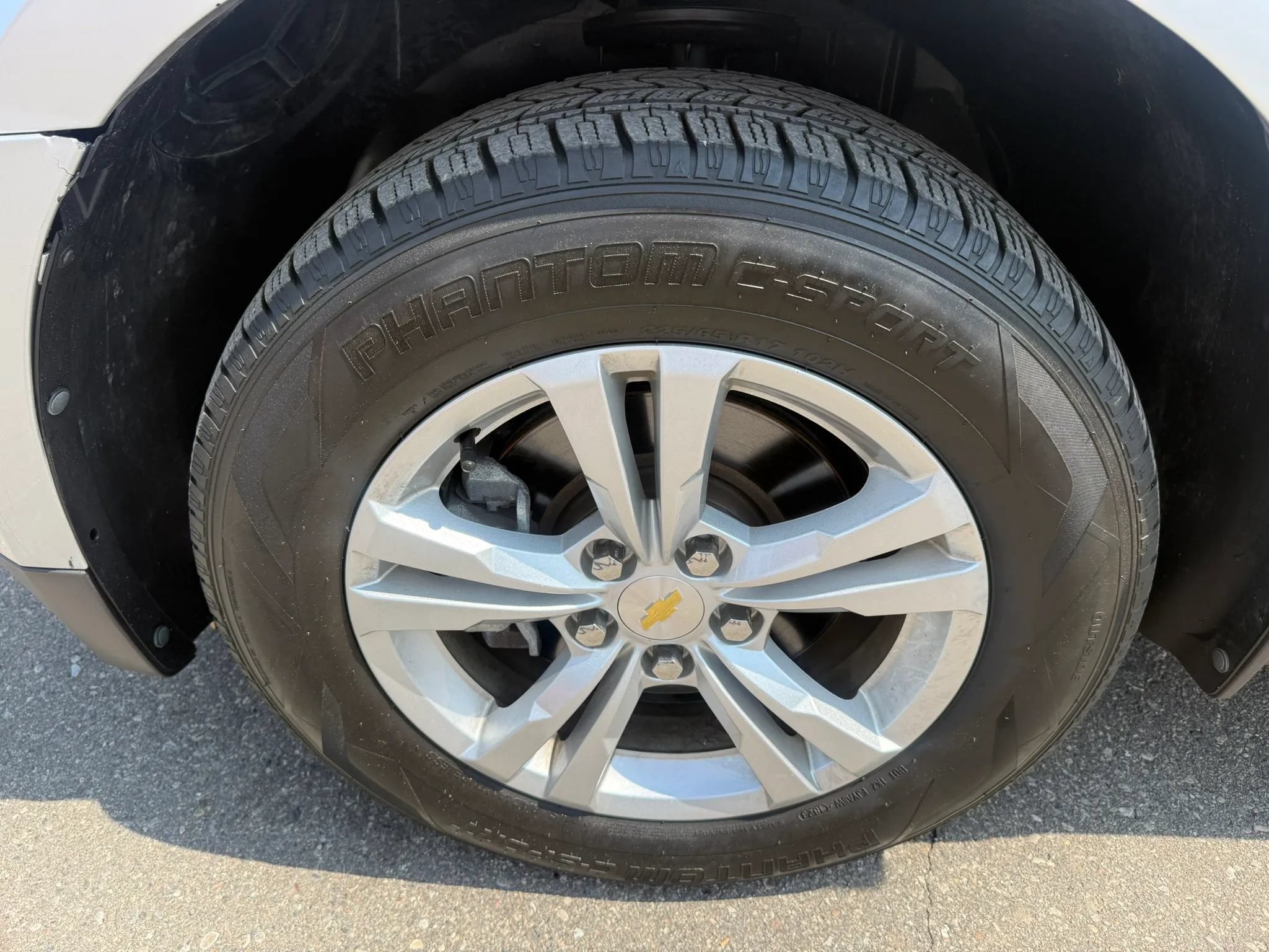 Used 2010 Chevrolet Equinox LS FWD image 9