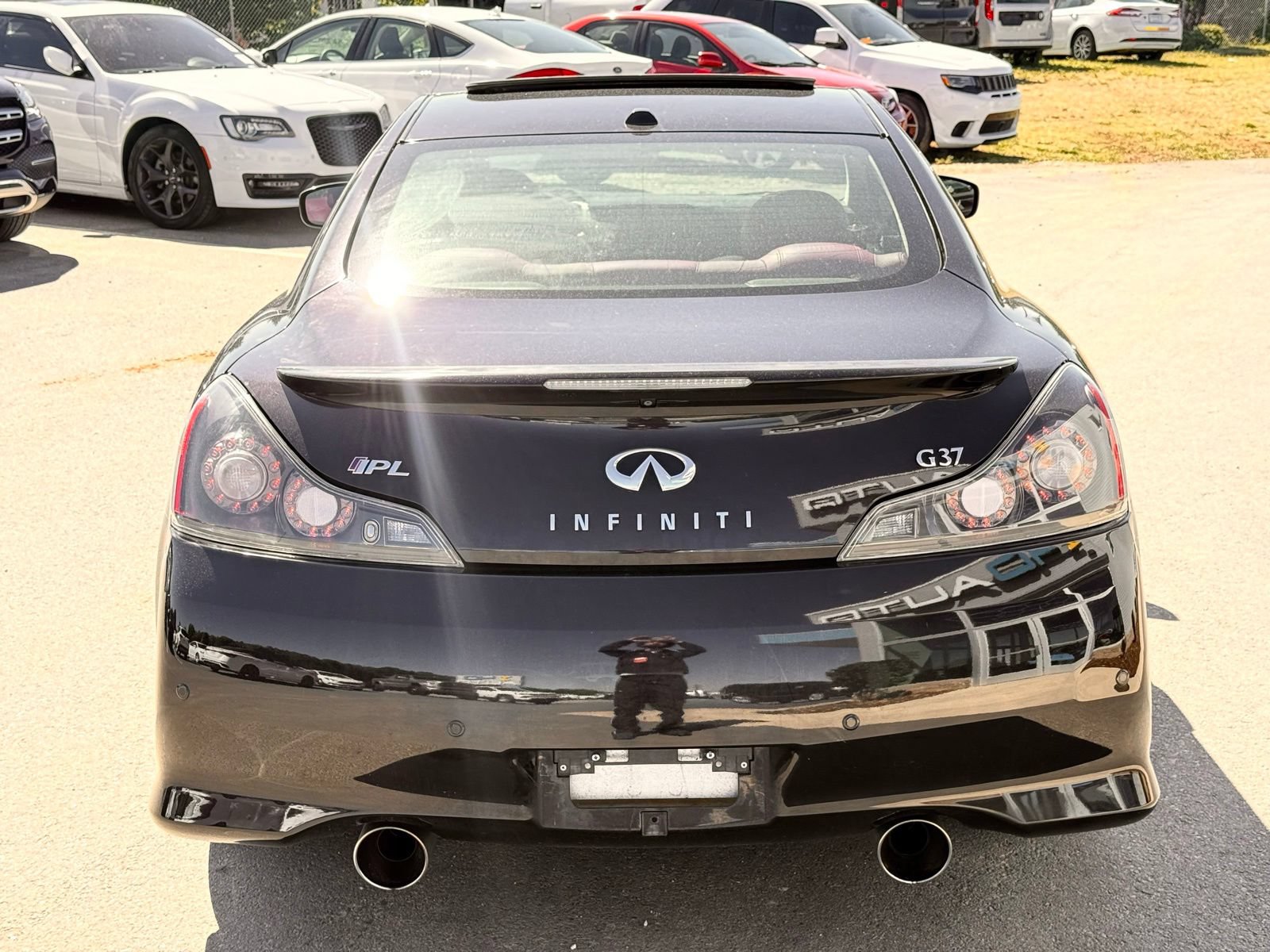 Used 2011 INFINITI G37 IPL RWD image 8