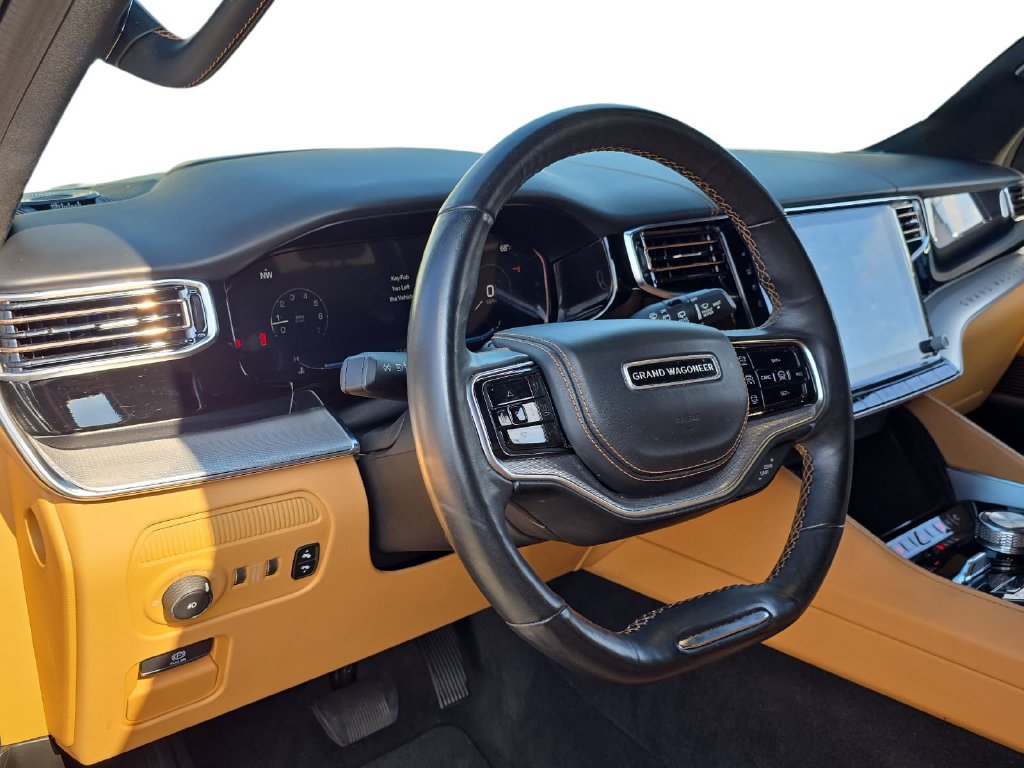 Used 2022 Jeep Grand Wagoneer Series III AWD/4WD image 14