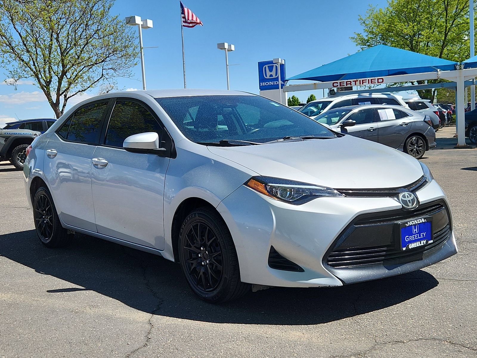 Used 2017 Toyota Corolla LE w/ Carpet Mat Package (TMS) FWD image 7