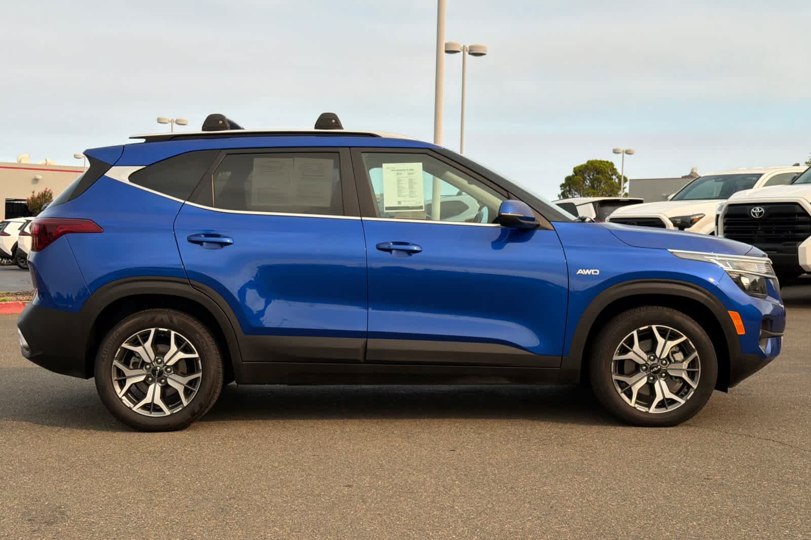 Used 2023 Kia Seltos EX AWD/4WD image 6