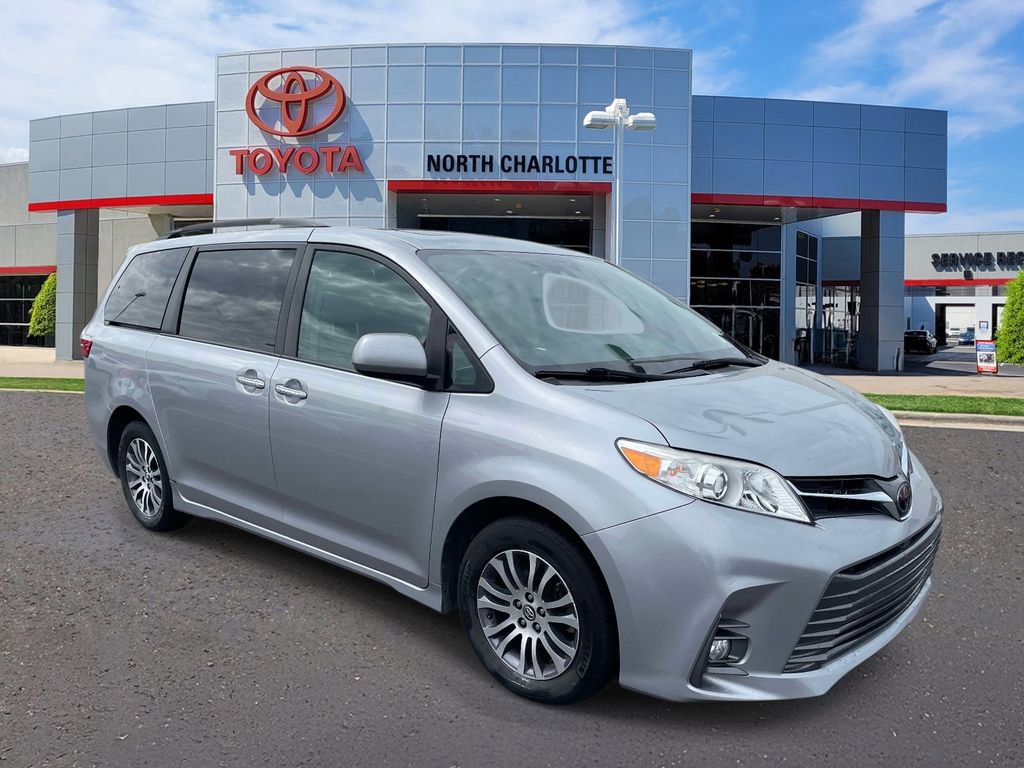 Used 2018 Toyota Sienna XLE Premium video 2