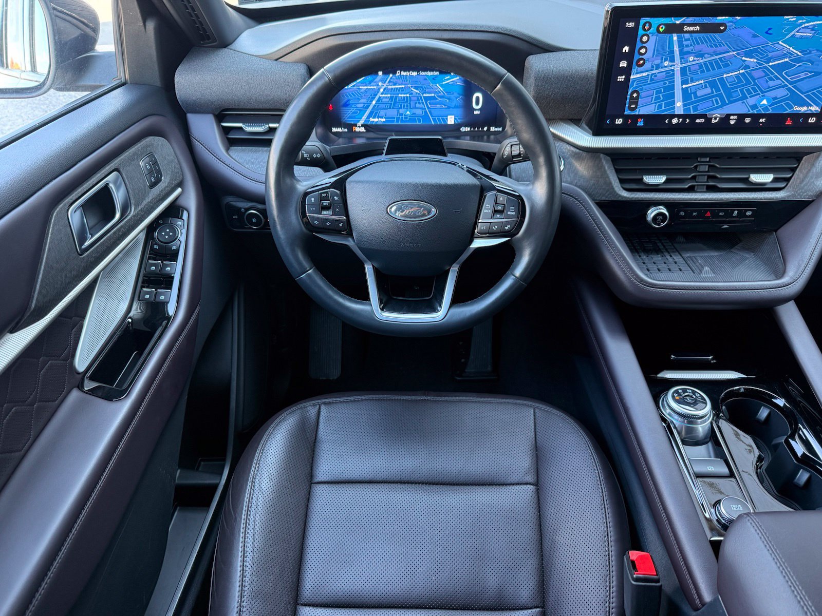 Used 2025 Ford Explorer Platinum w/ LUX Leather Package AWD/4WD image 29