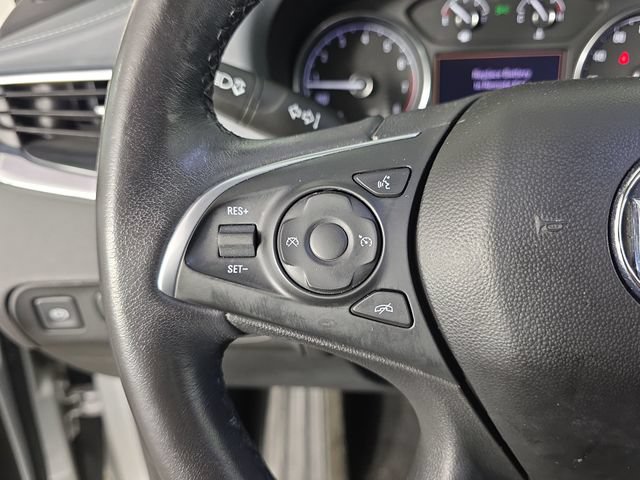 Used 2020 Buick Enclave Essence w/ Sport Touring Edition FWD image 32